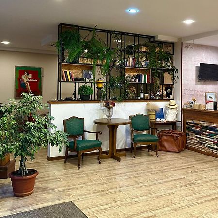 Gala Boutique Hotel クタイシ エクステリア 写真