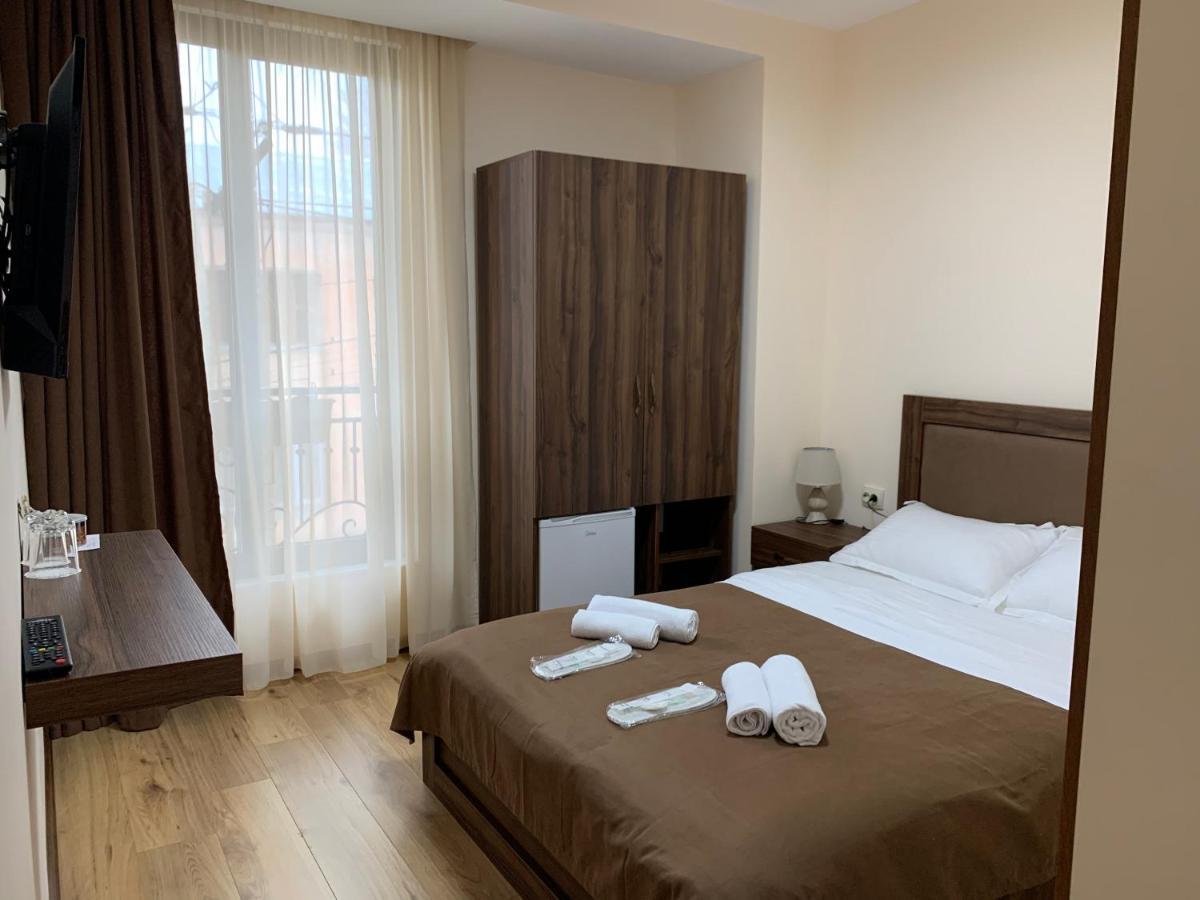 Gala Boutique Hotel クタイシ エクステリア 写真